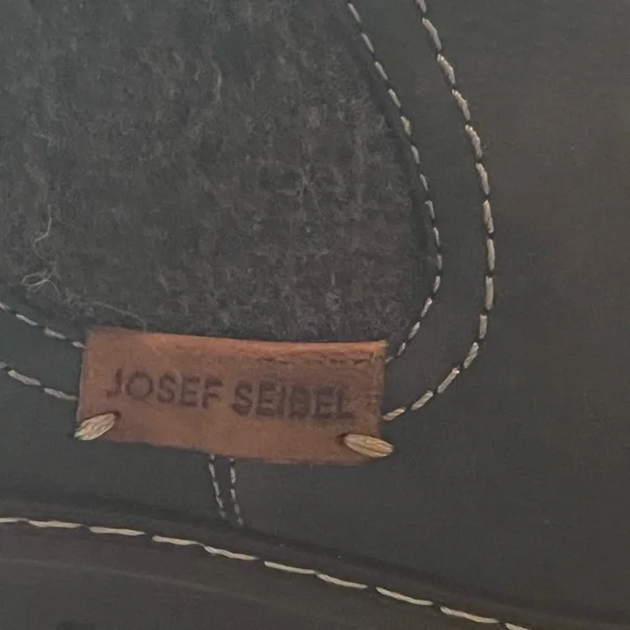 New Josef Seibel Dark Black Suede Leather Boot With Side Zipper, Never worn. 38 - Picture 3 of 12